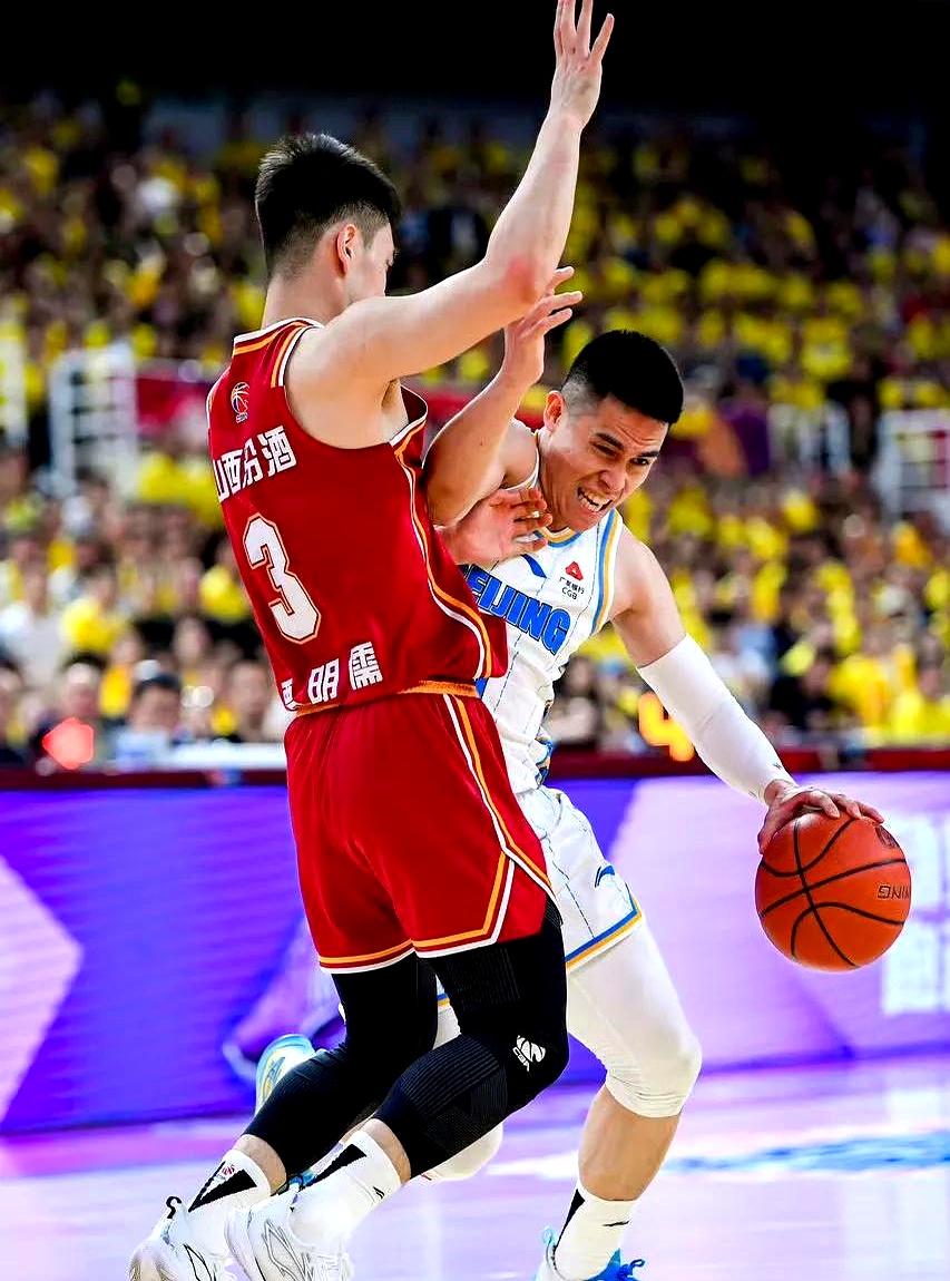 包含足总杯今晚再迎强敌，山东男篮队长鼓劲，主帅态度：话题不断，训练强度明显提升的词条-lol下注网站