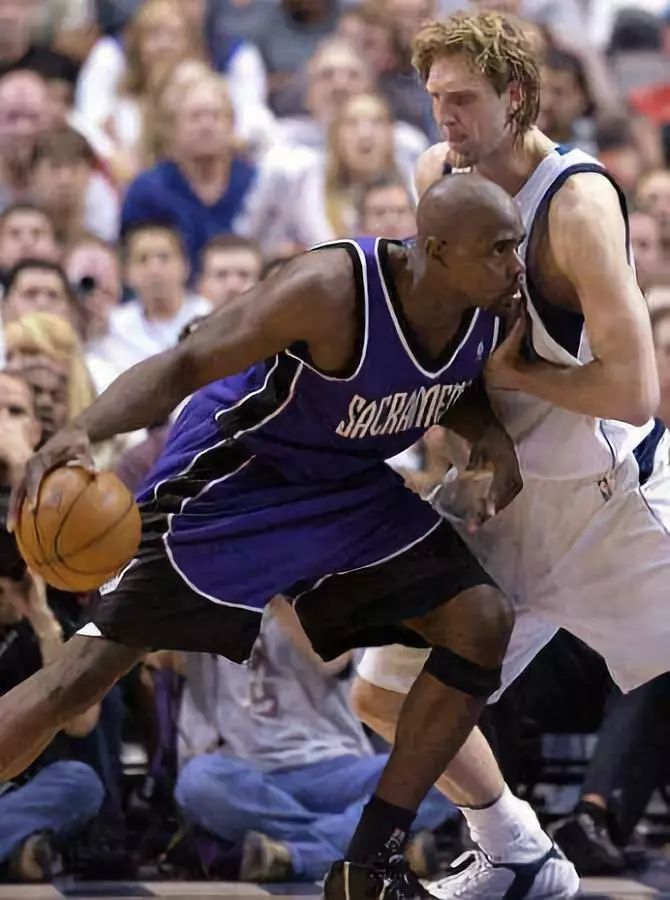 社区盾今夜走向成谜，萨克拉门托国王遗憾出局，气氛紧张，团队化学反应显著的简单介绍-英雄联盟中国官网